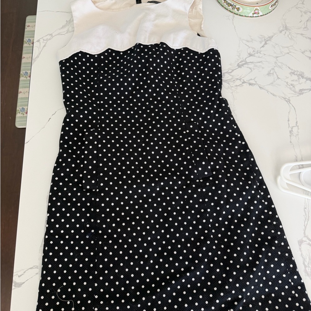 Tahari Arthur Levine Polka Dot Scallop Dress Black White Sleeveless Dress